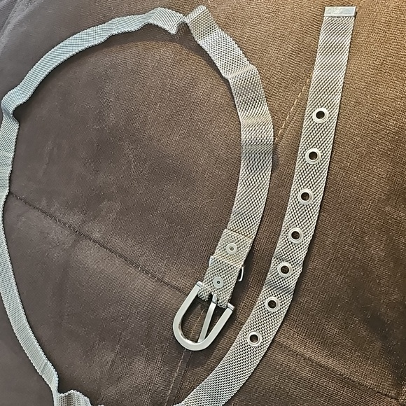silver mesh belt - Picture 2 of 2